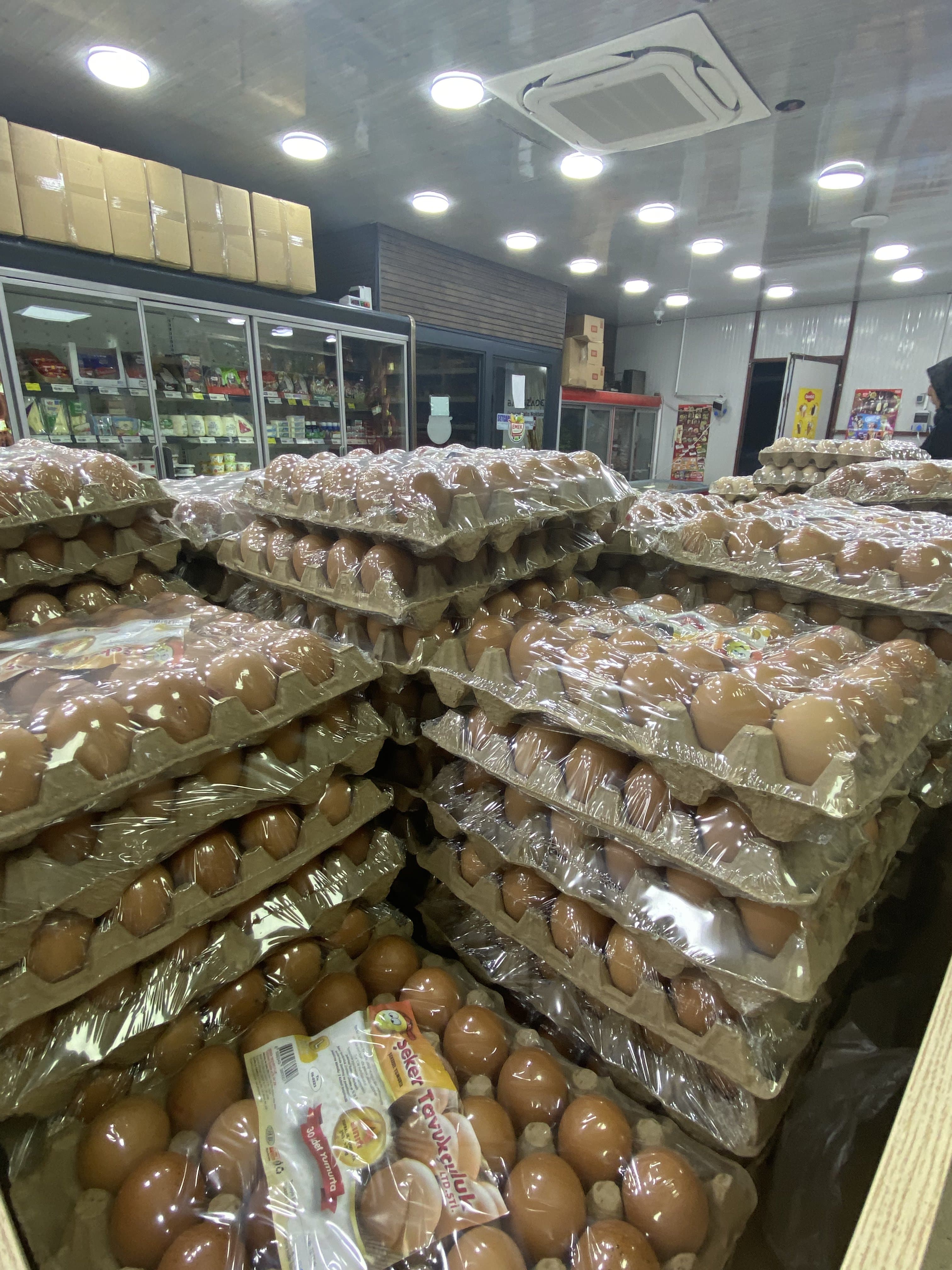 Emek Market Vitrin 37