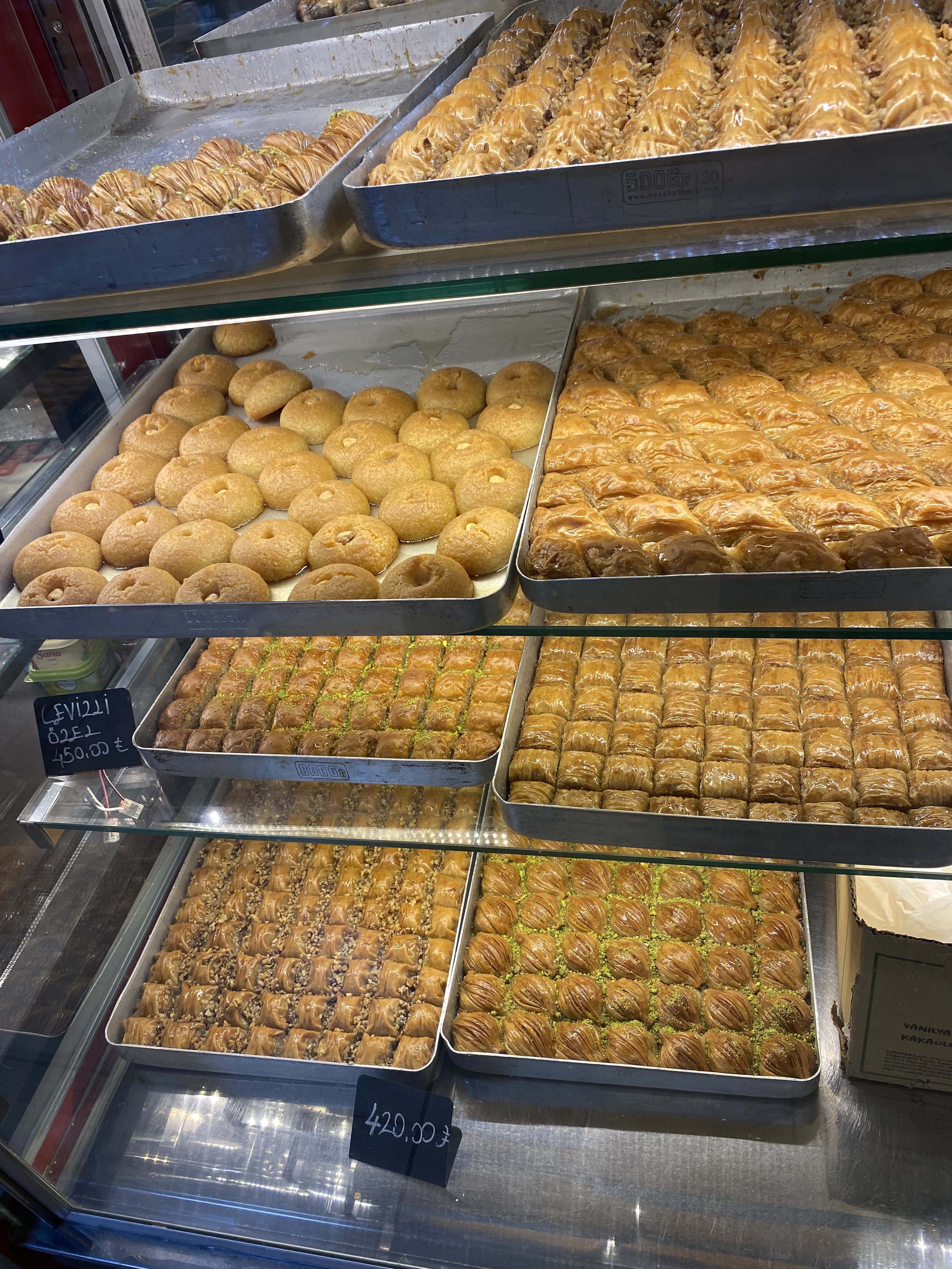 Emek Market Vitrin 44